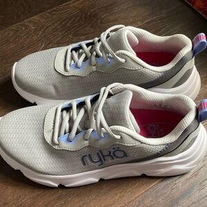 Ryka womens 8W Light Gray Sneakers with Blue Accents